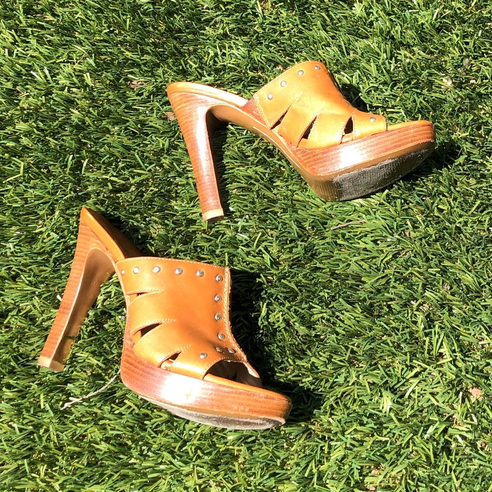 Michael Kors in cognac with studs and stacked heels - Picture 7 of 14